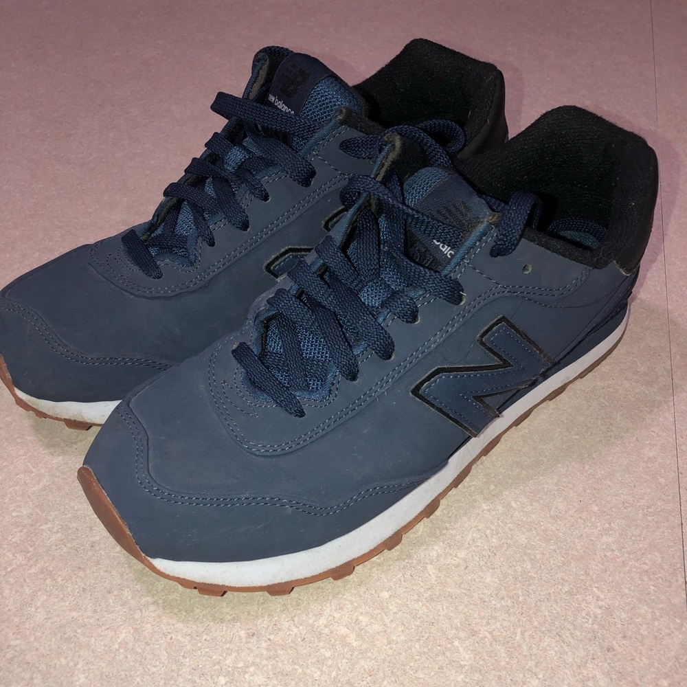 New Balance Tennis Shoes